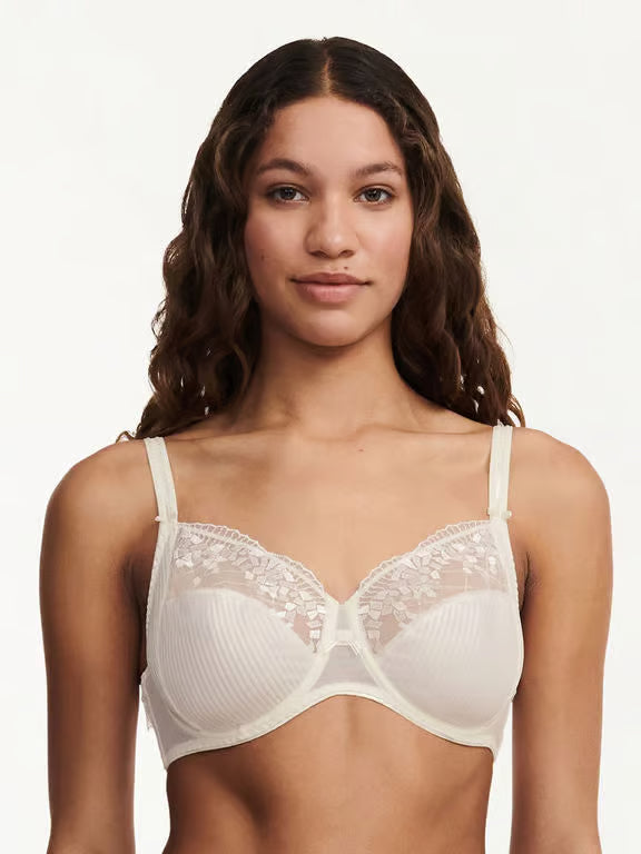 Chantelle Pont Neuf Ivory/ Black Bra