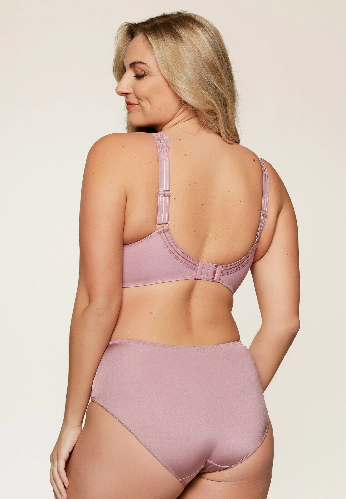 Capri Lingerie Sleepwear & Swimwear Launceston Tasmania Lingadore Shadow Mauve Daily Lace Bra
