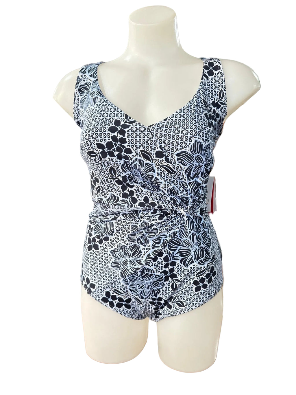 Capri lingerie Sleepwear & Swimwear Launceston Tasmania Jantzen Tunsley Gathered Twist Swimsuit