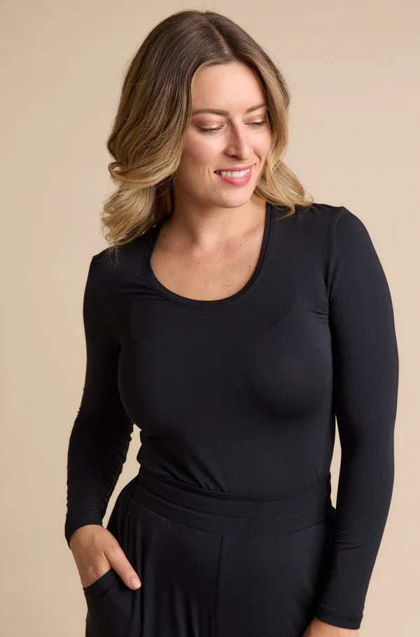Tani Scoop Neck Long Sleeve
