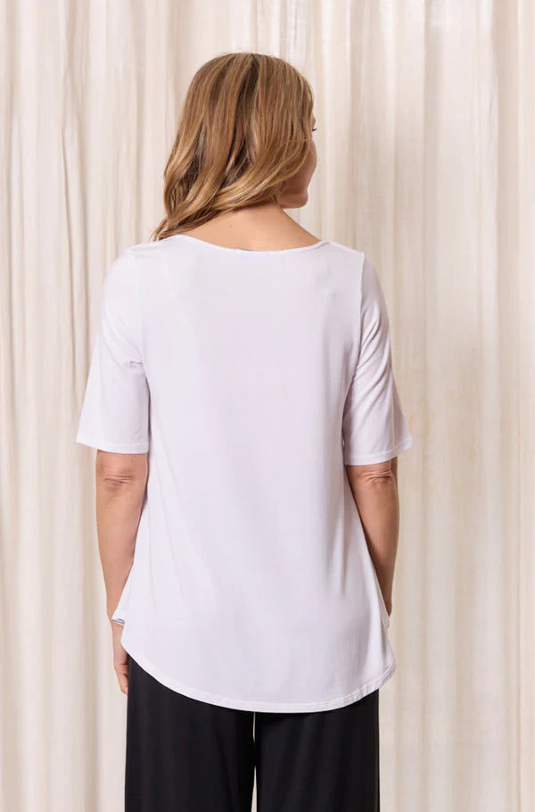 Tani White Elbow Swing Tee