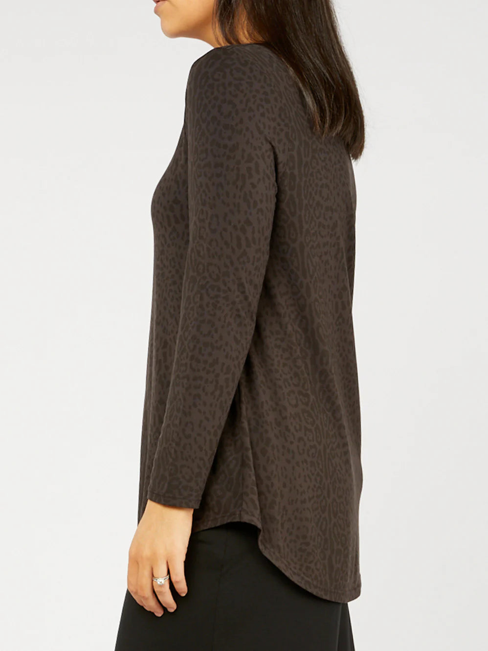 Tani Cara Wild Licorice Sleeve