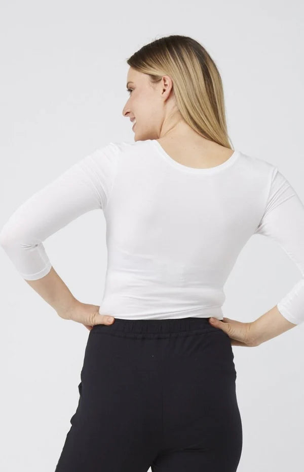 Tani 3/4 Sleeve Scoop Tee