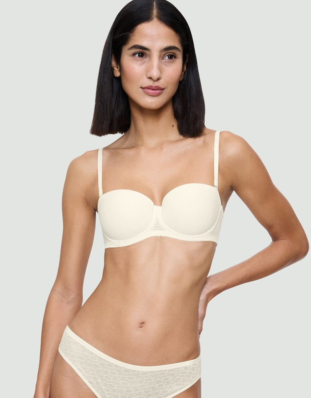 Capri Lingerie Sleepwear & Swimwear Launceston Tasmania Triumph Signature Sheer Black/ Ivory Strapless