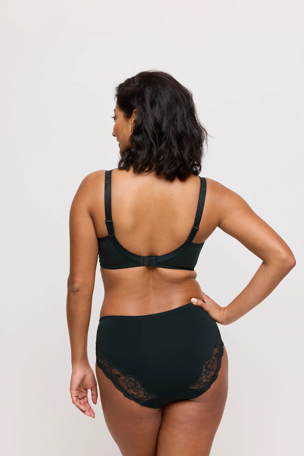Capri Lingerie Sleepwear & Swimwear Launceston Tasmania
Primadonna Madison Deep Forest Bra